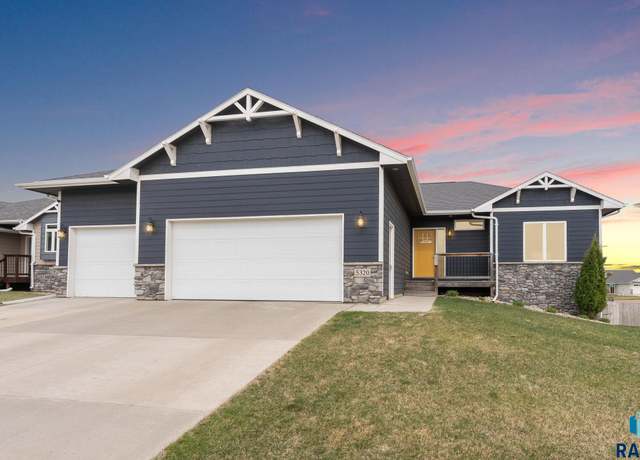 Property at 5320 S Solono Ave, Sioux Falls, SD 57108, 4 beds, 3 baths