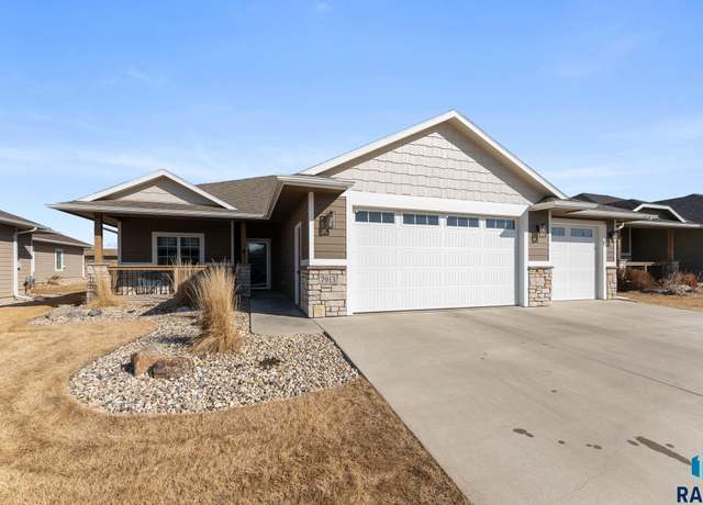 Property at 7913 E Norway Pine Trl, Sioux Falls, SD 57110, 3 beds, 2 baths