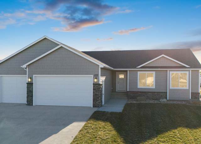 Property at 5301 E 63rd St, Sioux Falls, SD 57108, 3 beds, 3 baths