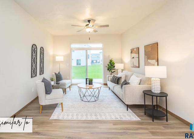 Property at 3603 S Broek Dr, Sioux Falls, SD 57106, 3 beds, 2.5 baths