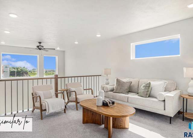 Property at 3603 S Broek Dr, Sioux Falls, SD 57106, 3 beds, 2.5 baths