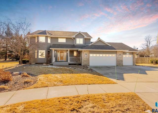 Property at 3708 S Matthew Cir, Sioux Falls, SD 57103, 4 beds, 3.5 baths