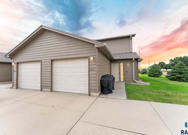 Property at 3867 N Galaxy Ln, Sioux Falls, SD 57107, 2 beds, 1 bath