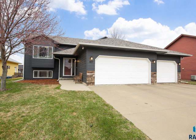 Property at 407 Macey Ave, Harrisburg, SD 57032, 4 beds, 3 baths