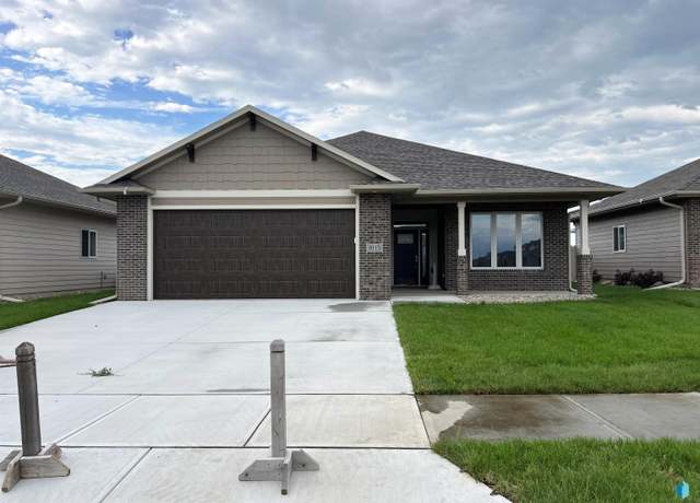 Property at 8113 W 24th St, Sioux Falls, SD 57106, 2 beds, 2 baths