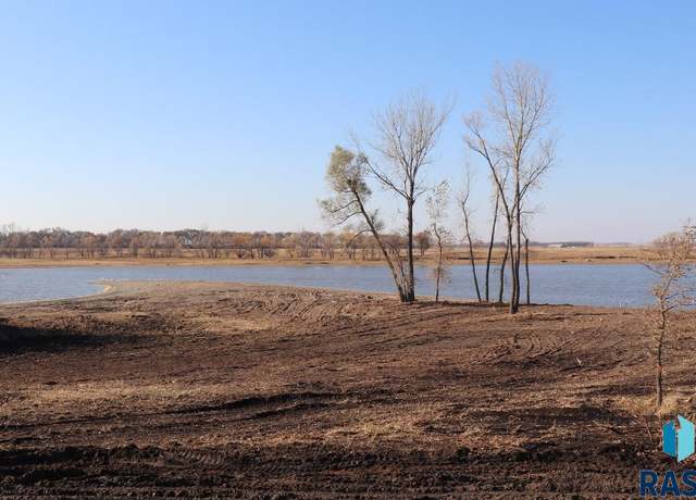 Property at 649 Sandpiper Ln, Wentworth, SD 57075