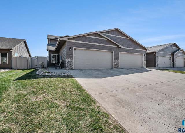 Property at 5927 S Bounty Pl, Sioux Falls, SD 57108, 3 beds, 2.5 baths