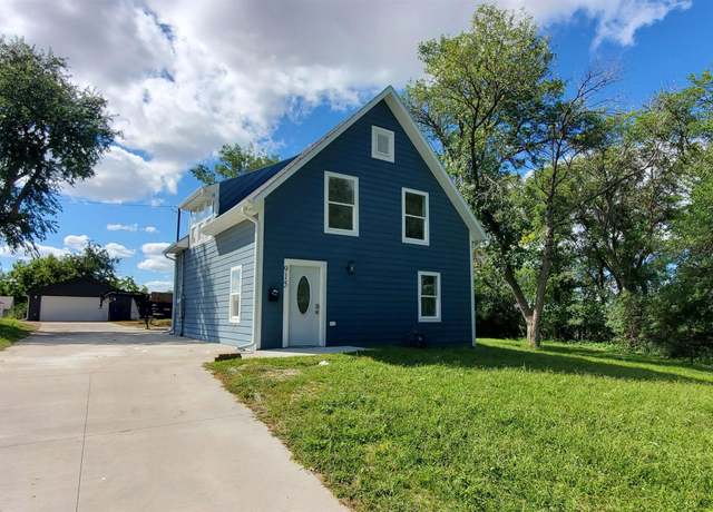 Property at 915 N Mable Ave, Sioux Falls, SD 57103-0623, 5 beds, 3 baths