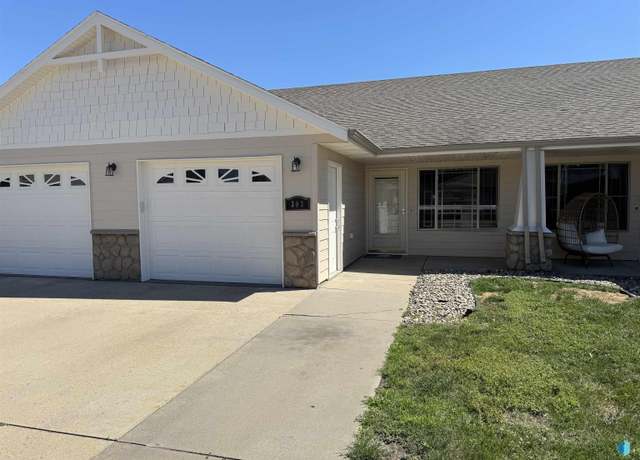 Property at 303 Scott Pl, Tea, SD 57064, 2 beds, 1 bath