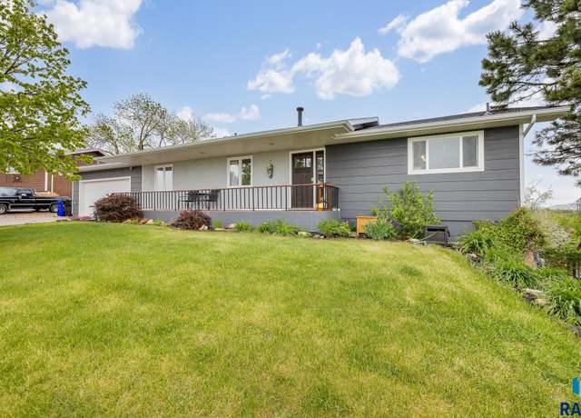 Property at 3423 Parkview Dr, Rapid City, SD 57701, 5 beds, 2 baths