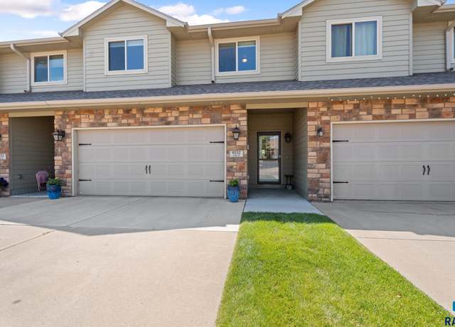 Property at 9232 W Norma Trl #2, Sioux Falls, SD 57106, 3 beds, 2.5 baths