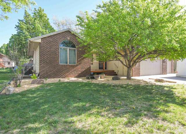 Property at 806 E Chestnut St, Harrisburg, SD 57032, 4 beds, 3 baths
