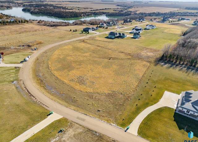 Property at 27213 Cedar Ridge Ct, Harrisburg, SD 57032
