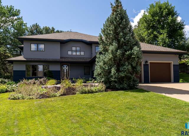 Property at 3132 Spruceleigh Ln, Sioux Falls, SD 57105, 5 beds, 4.5 baths