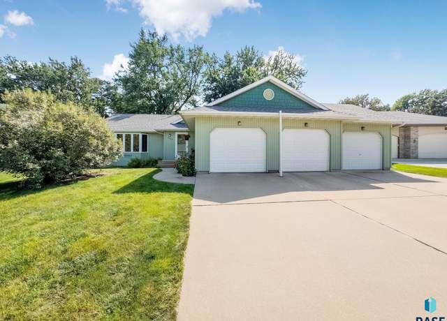 Property at 1909 W Ashley Cir, Sioux Falls, SD 57104-4551, 3 beds, 3 baths