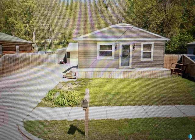 Property at 1812 N Wayland Ave, Sioux Falls, SD 57103, 2 beds, 1 bath