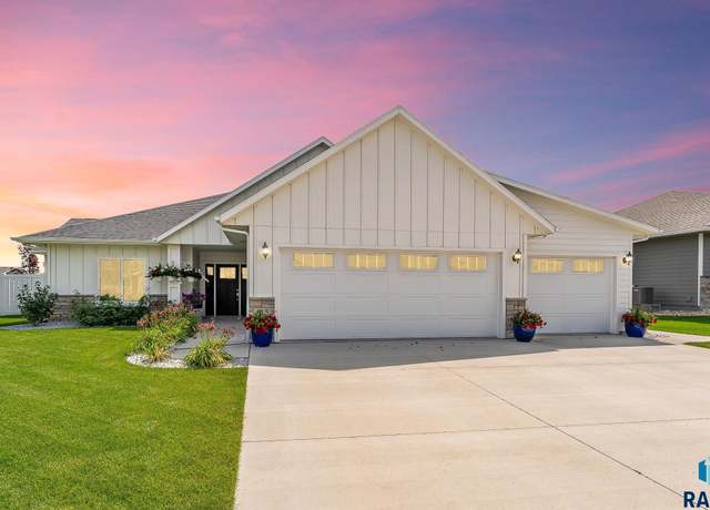 Property at 415 E Mary Moore Dr, Tea, SD 57064, 2 beds, 2 baths
