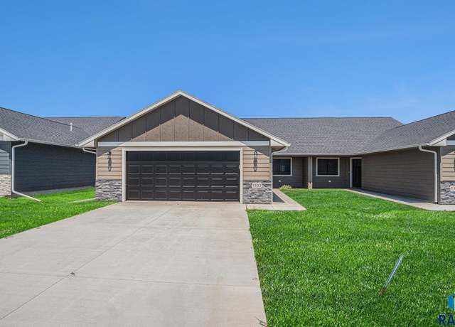 Property at 1112 11th St NE, Madison, SD 57042, 2 beds, 2 baths