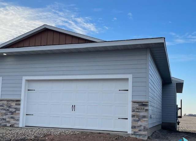 Property at 9633 W Tunis Dr, Sioux Falls, SD 57106, 3 beds, 2.5 baths