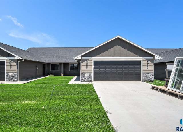 Property at 1114 11th St NE, Madison, SD 57042, 2 beds, 2 baths