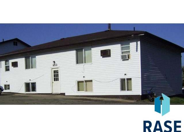 Property at 953 S Blaine Ave, Sioux Falls, SD 57103-2874