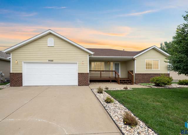 Property at 7020 W 53rd St, Sioux Falls, SD 57106, 4 beds, 2 baths