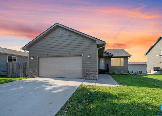 Property at 6521 W Amber St, Sioux Falls, SD 57107, 4 beds, 1 bath