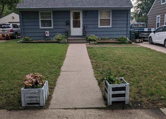 Property at 2420 S Hawthorne Ave, Sioux Falls, SD 57105, 3 beds, 2 baths