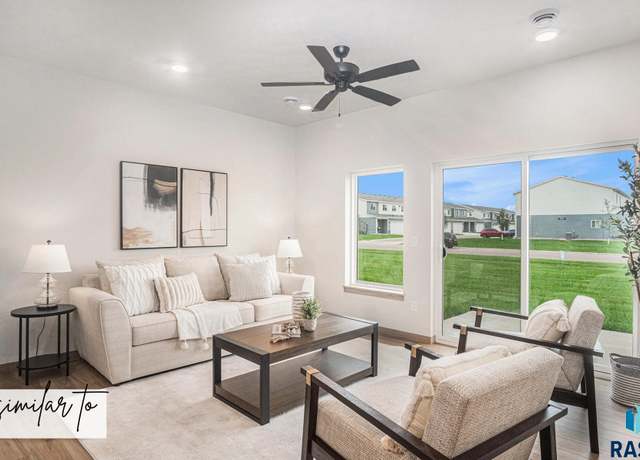 Property at 2806 S Broek Dr, Sioux Falls, SD 57106, 3 beds, 2.5 baths