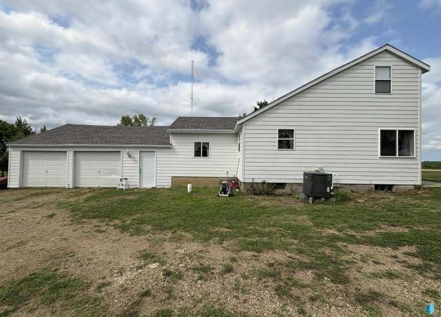 Property at 23281 452nd Ave, Madison, SD 57042, 3 beds, 1 bath