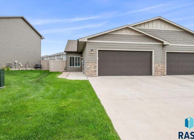 Property at 5427 S Seville Pl, Sioux Falls, SD 57108, 2 beds, 2 baths