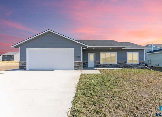 Property at 1320 N Titan Ave, Tea, SD 57064, 2 beds, 1 bath