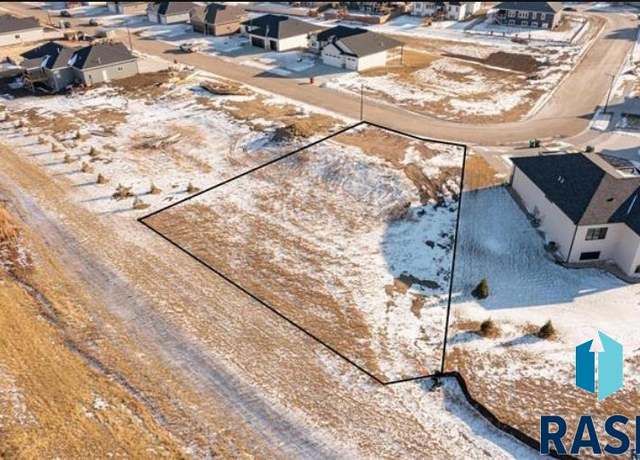 Property at 270 Central Park Ct, Harrisburg, SD 57032