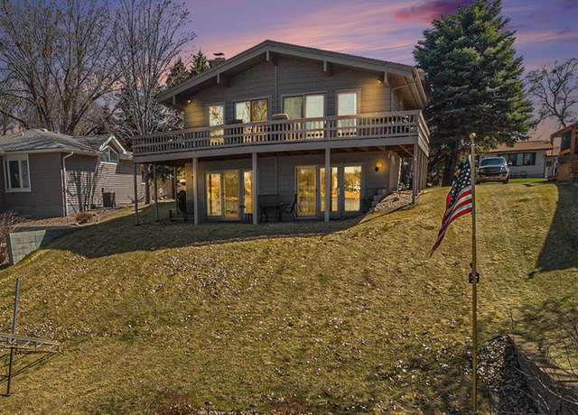 Property at 59 S Harmon Dr, Mitchell, SD 57301, 2 beds, 2 baths