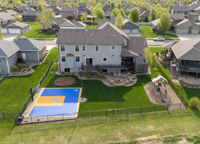 Property at 1301 S Hyannis Port Ln, Sioux Falls, SD 57106, 7 beds, 3.5 baths