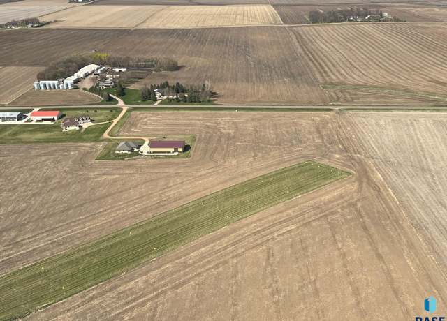 Property at 1937 Clarence Ln, Larchwood, IA 51241