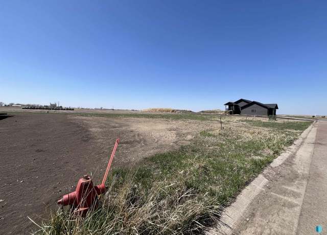 Property at 209 Sund St, Worthing, SD 57077