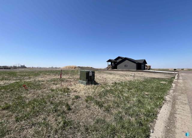 Property at 211 Sund St, Worthing, SD 57077