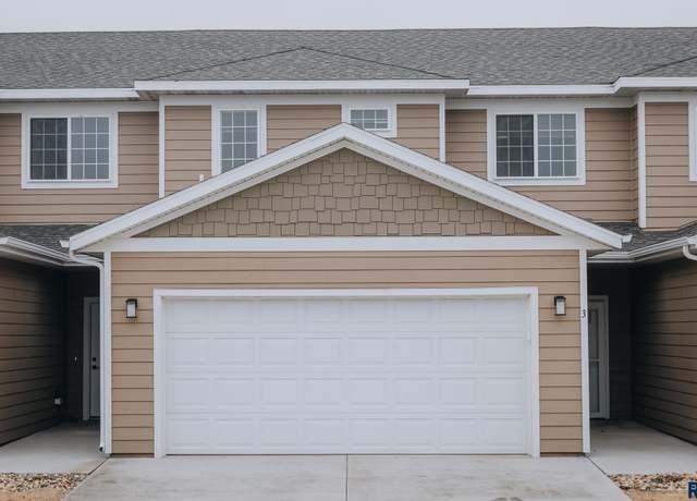 Property at 1241 N Marion Rd #3, Sioux Falls, SD 57107, 3 beds, 2.5 baths