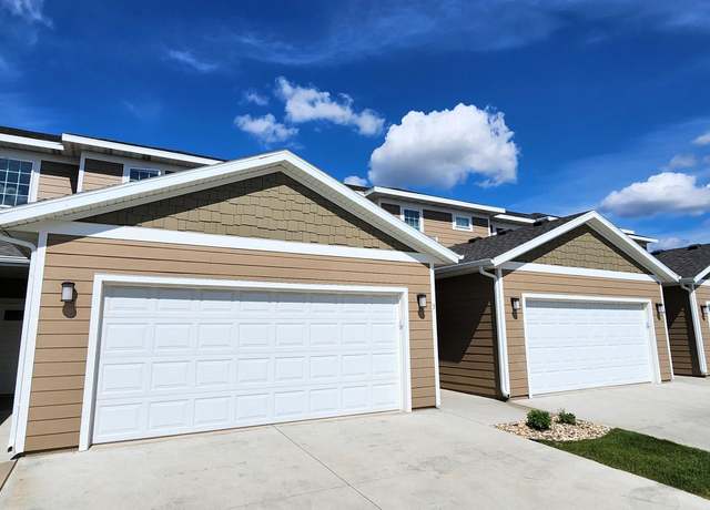 Property at 1241 N Marion Rd #3, Sioux Falls, SD 57107, 3 beds, 2.5 baths