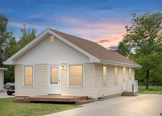 Property at 3313 N 6th Ave, Sioux Falls, SD 57104, 2 beds, 1 bath