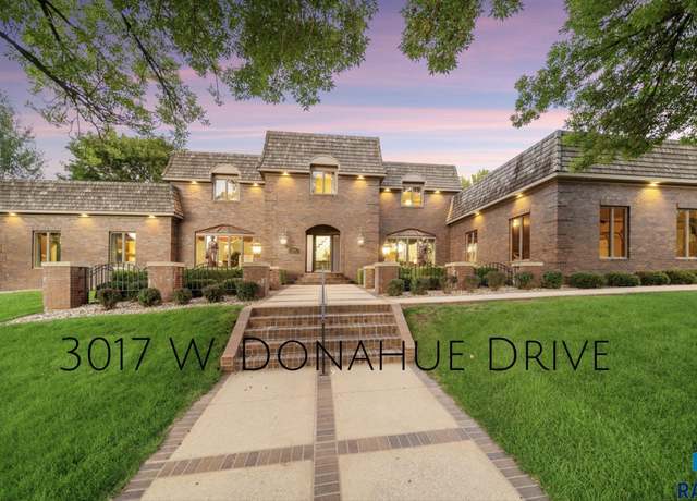 Property at 3017 W Donahue Dr, Sioux Falls, SD 57105, 4 beds, 5.5 baths
