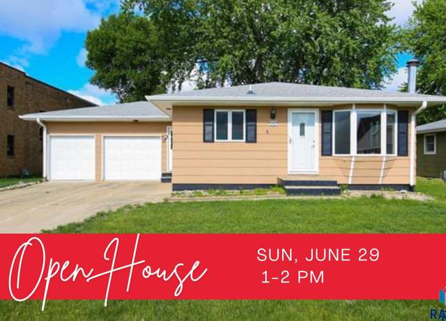 Property at 121 S Elm St, Lennox, SD 57039, 4 beds, 2 baths