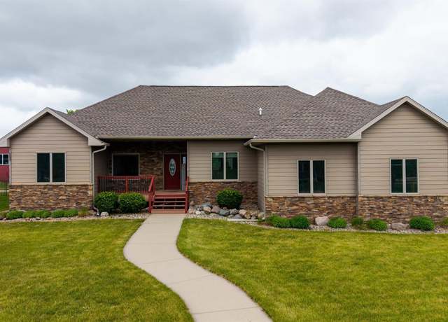 Property at 2601 N Devon Ave, Tea, SD 57064, 5 beds, 3 baths