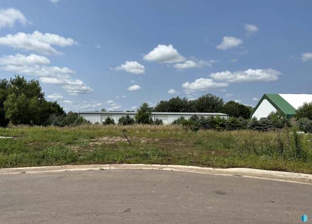 Property at 429 Blue Ox Cir, Harrisburg, SD 57032