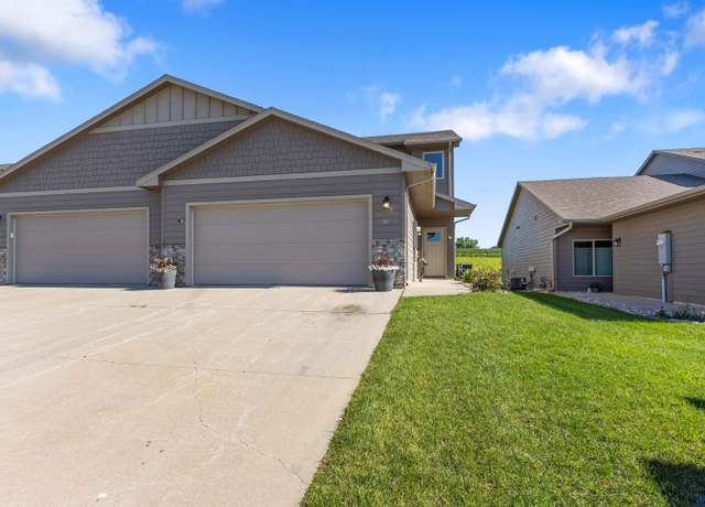 Property at 7416 E 45th St, Sioux Falls, SD 57110, 3 beds, 2.5 baths