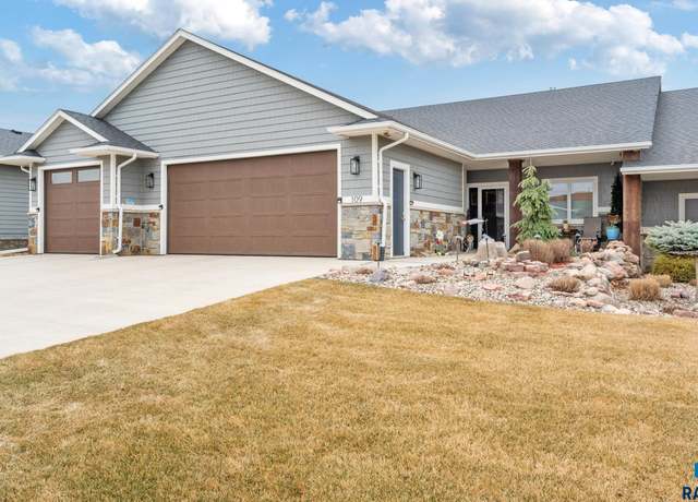 Property at 109 N Pine Lake Dr, Sioux Falls, SD 57110, 2 beds, 2 baths