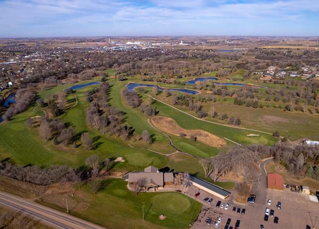 Property at 2113 E Bergen Cir, Brandon, SD 57005