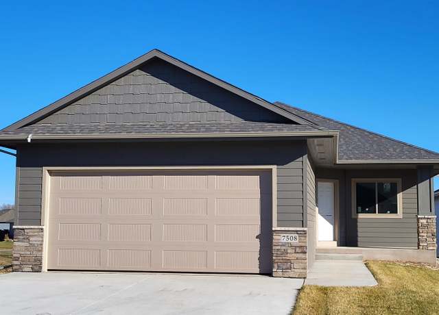 Property at 7504 W Flowerfields Pl, Sioux Falls, SD 57106, 2 beds, 2 baths