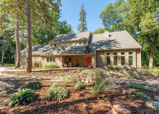 Property at 4205 S Pine Cone Pl, Sioux Falls, SD 57105, 4 beds, 3.5 baths